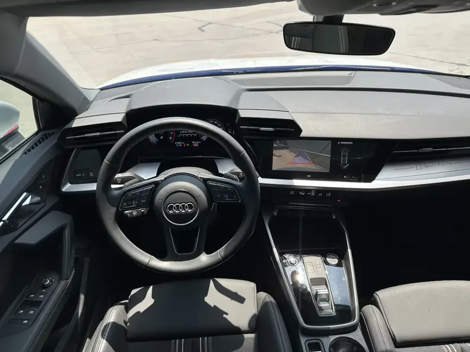 Audi A3 Audi A3 2023 Sportback 35 TFSI Stylish and sporty 2023 — thumbnail 3