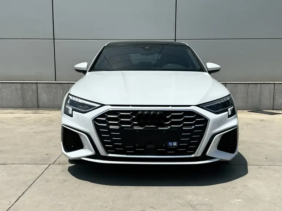 Audi A3 Audi A3 2023 Sportback 35 TFSI Stylish and sporty 2023 — photo 1, buy with delivery to Moscow