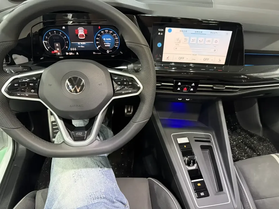 Volkswagen Golf golf 2021 280TSI DSG R-Line 2022 — thumbnail 4