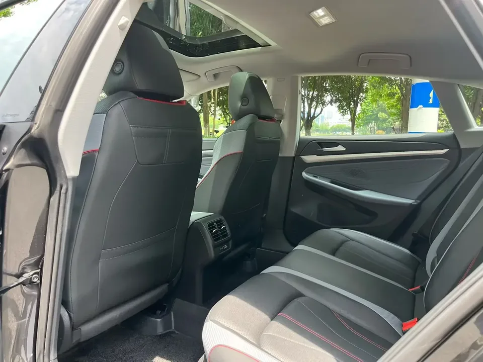 Volkswagen Lamando Lingdu 2024 Lingdu L 280TSI DSG Hot Edition 2024 — thumbnail 3