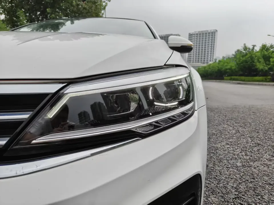 Volkswagen Lamando Lingdu 2021 Modified 280TSI DSG Comfort Edition 2022 — thumbnail 3