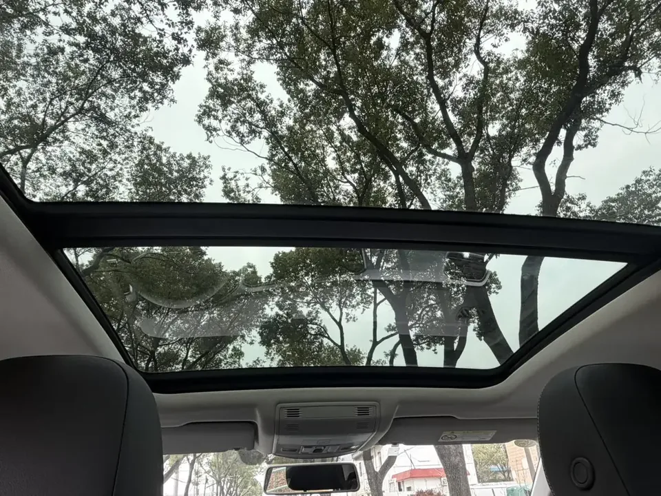 Volkswagen T-Roc TANG 2022 280TSI DSG 2WD Elite PLUS 2023 — thumbnail 3