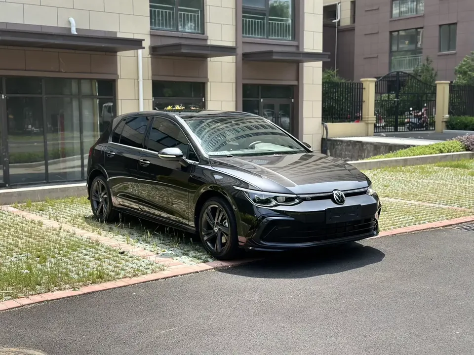 Volkswagen Golf golf 2021 280TSI DSG R-Line 2022 — thumbnail 3