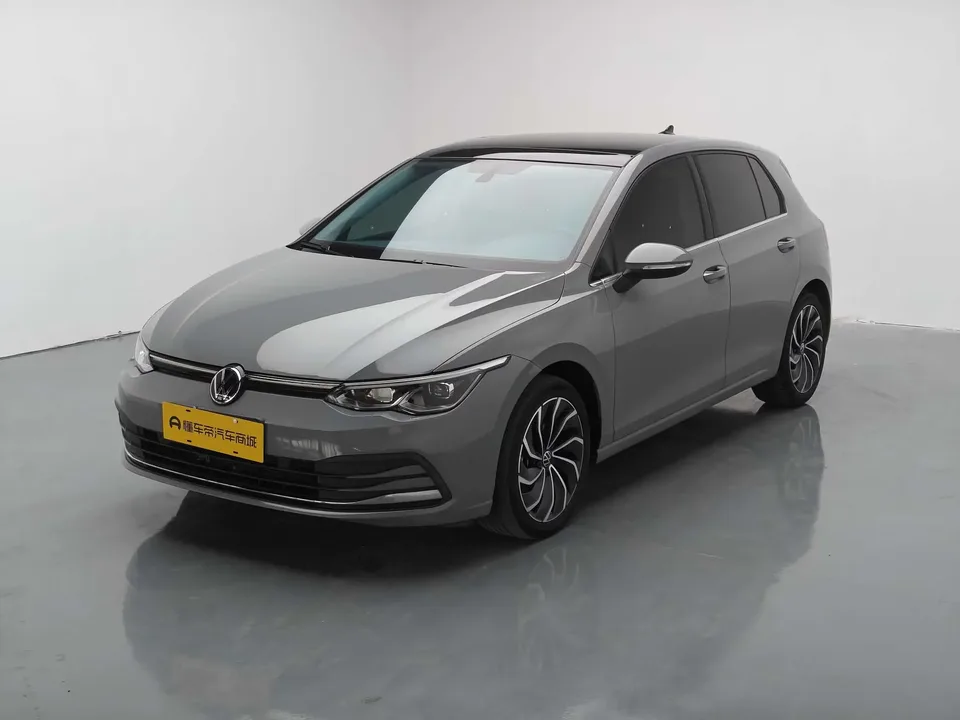 Volkswagen Golf golf 2021 280TSI DSG Pro 2023 — photo 1, buy with delivery to Moscow