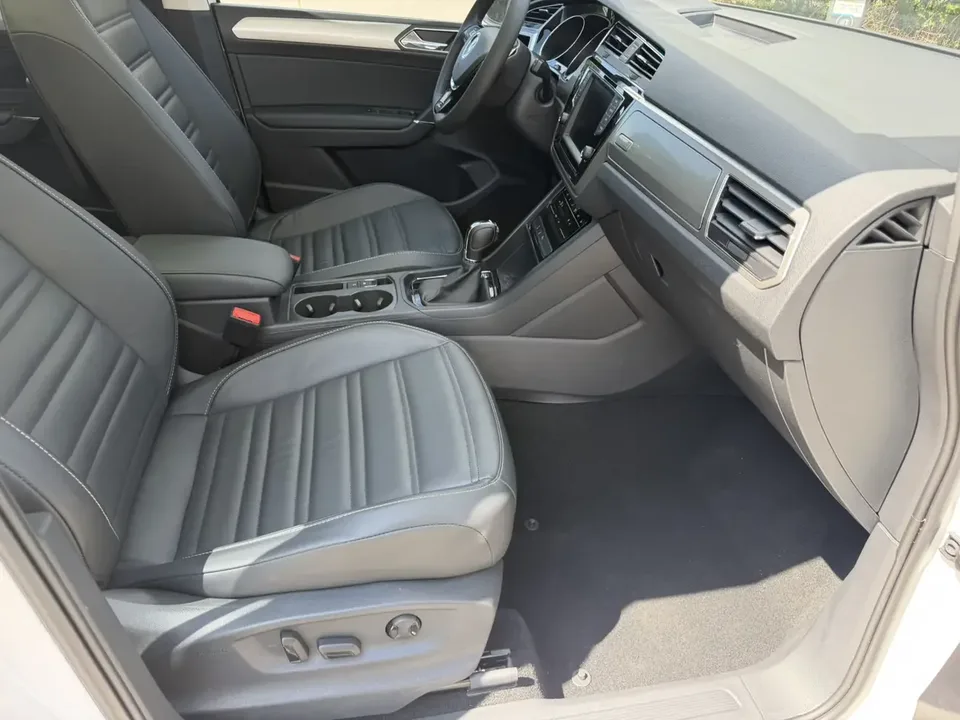 Volkswagen Touran L Touran L 2021 280TSI DSG 7-seater 2022 — thumbnail 4