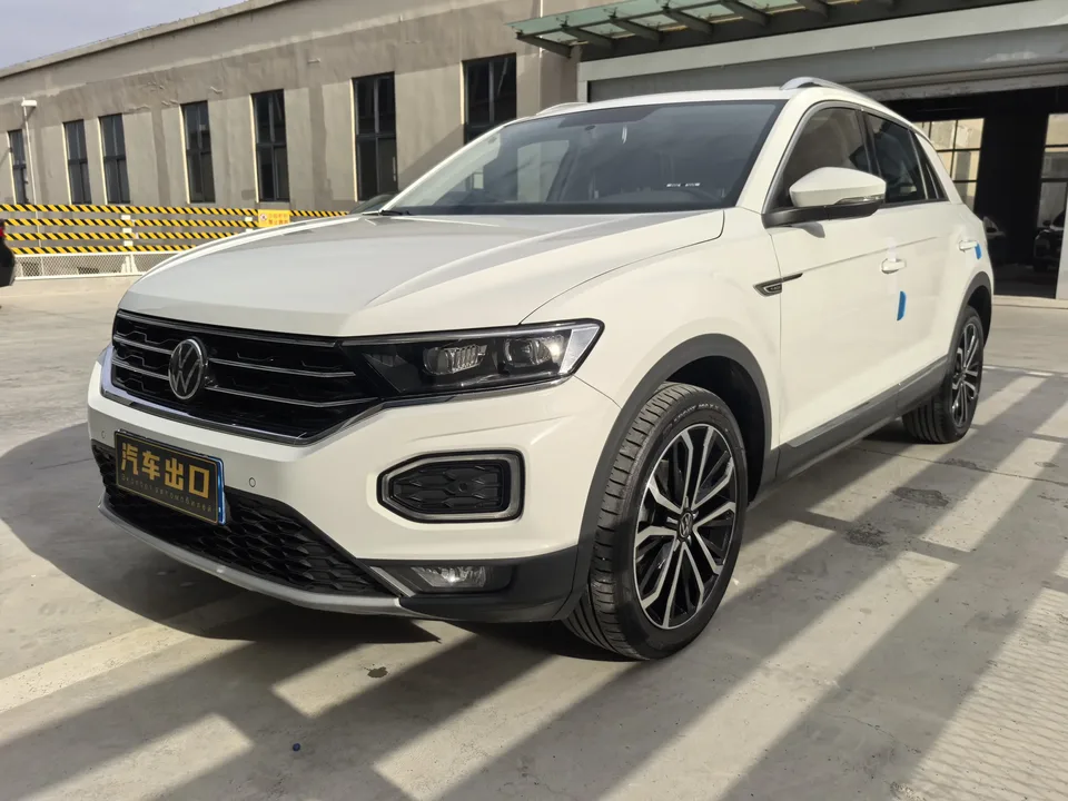 Volkswagen T-Roc TANG 2022 280TSI DSG 2WD Comfort PLUS 2022 — photo 1, buy with delivery to Moscow