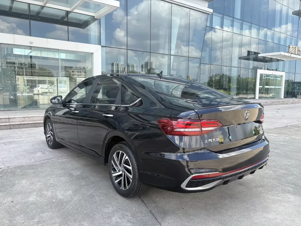 Volkswagen Lavida Lavida 2023 280TSI DSG Starry Sky Edition 2023 — thumbnail 4