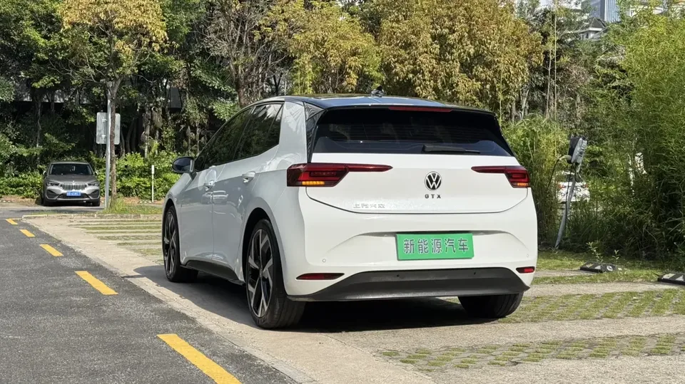 Volkswagen ID.3 Volkswagen ID.3 2024 Pure Smart Edition 2024 — миниатюра 2