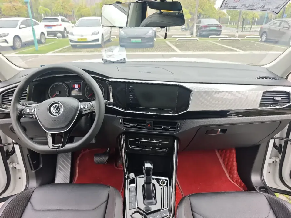 Volkswagen Tayron Tanyue 2022 280TSI 2WD Luxury Smart Edition 2022 — thumbnail 3