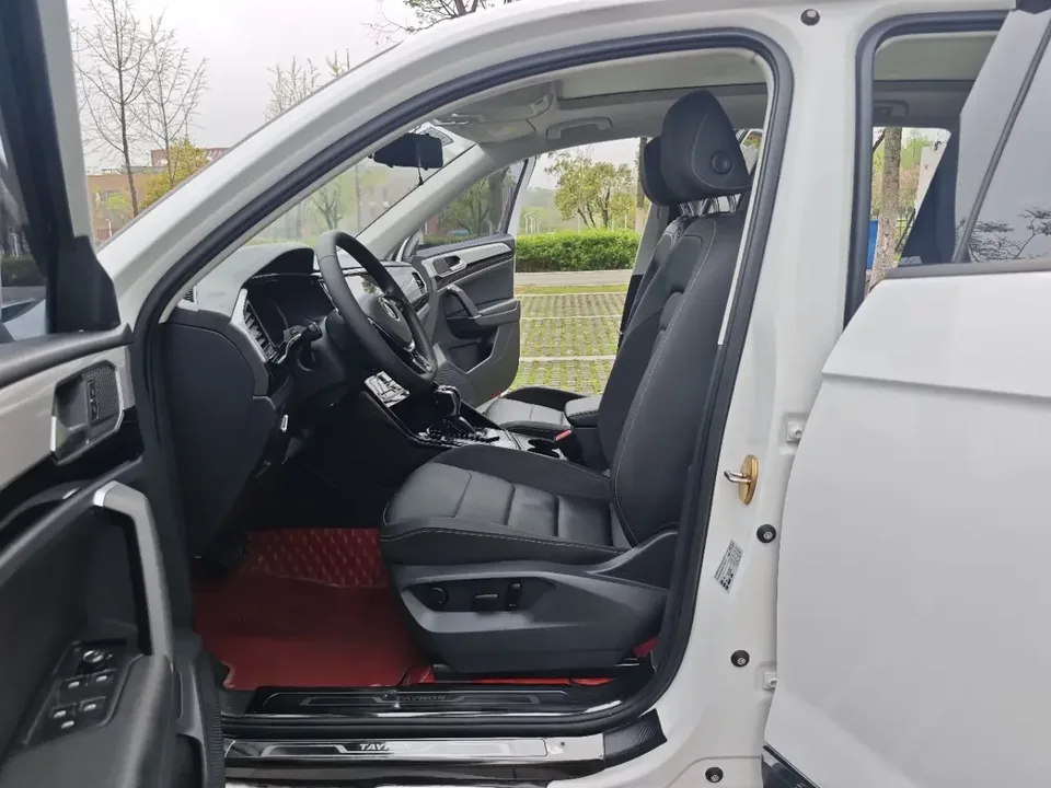 Volkswagen Tayron Tanyue 2022 280TSI 2WD Luxury Smart Edition 2022 — thumbnail 4