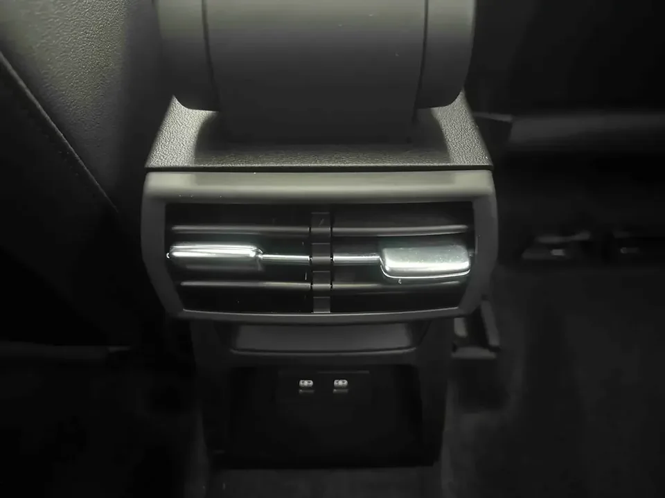 Audi A3 Audi A3 2023 A3L Limousine 35 TFSI facelift: stylish and sporty 2023 — thumbnail 3