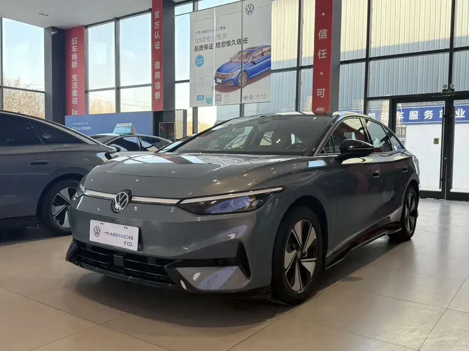 Volkswagen ID.7 VIZZION ID.7 VIZZION 2024 AIR version 2024 — photo 1, buy with delivery to Moscow