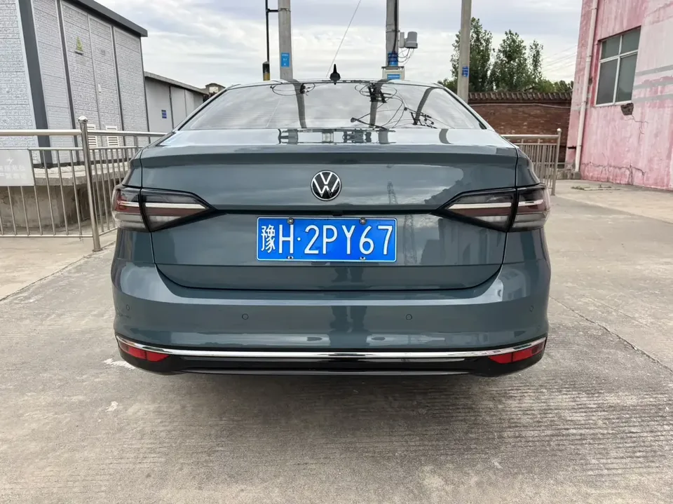 Volkswagen Lavida Lavida 2023 New 1.5L Automatic Outstanding New Desire Edition 2023 — thumbnail 2