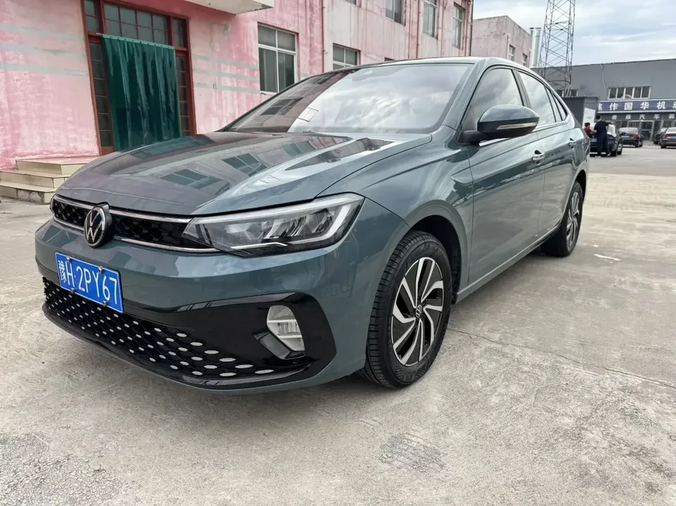 Volkswagen Lavida Lavida 2023 New 1.5L Automatic Outstanding New Desire Edition 2023 — photo 1, buy with delivery to Moscow