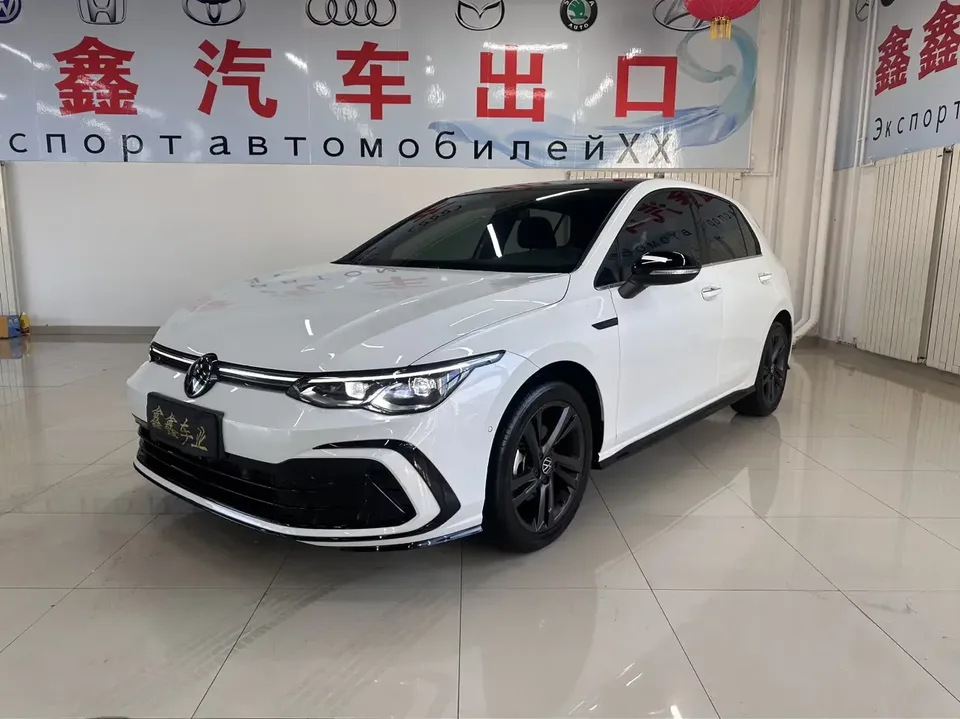Volkswagen Golf golf 2023 280TSI DSG R-Line Lite 2023 — photo 1, buy with delivery to Moscow