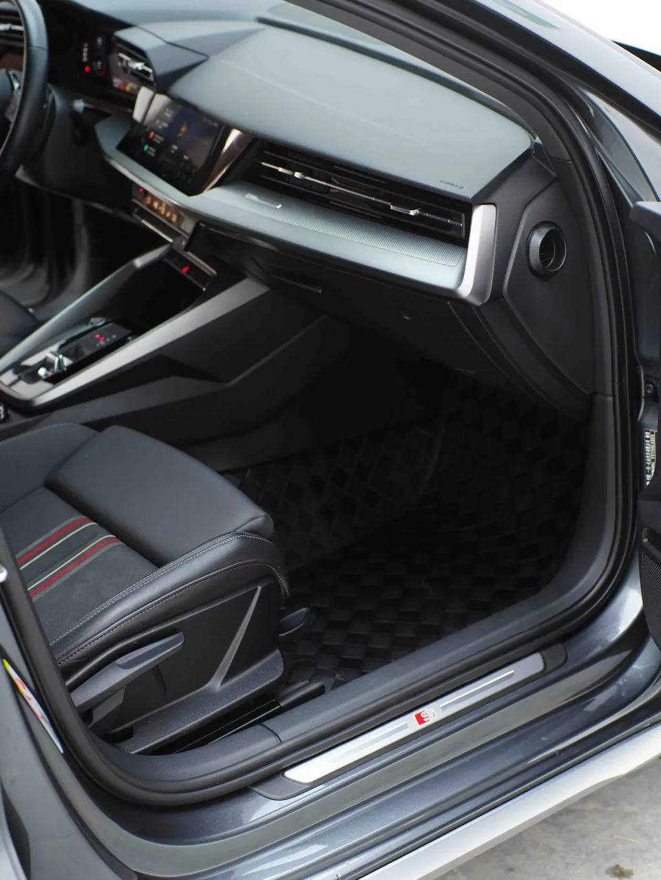 Audi A3 Audi A3 2023 Sportback 35 TFSI Stylish and sporty 2023 — миниатюра 3