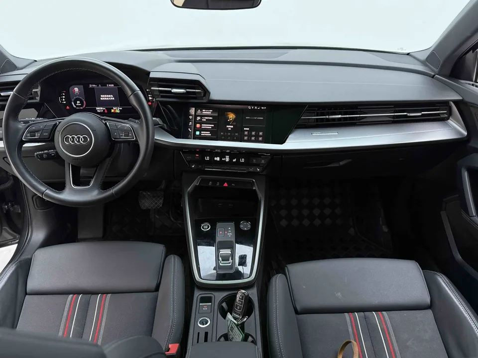 Audi A3 Audi A3 2023 Sportback 35 TFSI Stylish and sporty 2023 — миниатюра 5