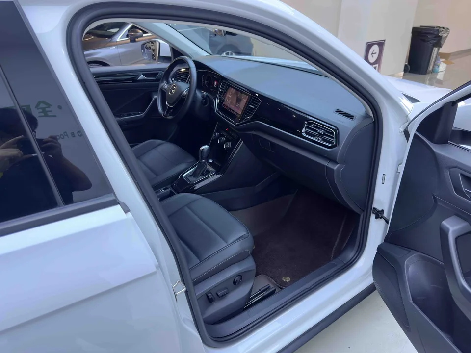 Volkswagen T-Roc TANG 2022 280TSI DSG 2WD Comfort PLUS 2023 — thumbnail 5