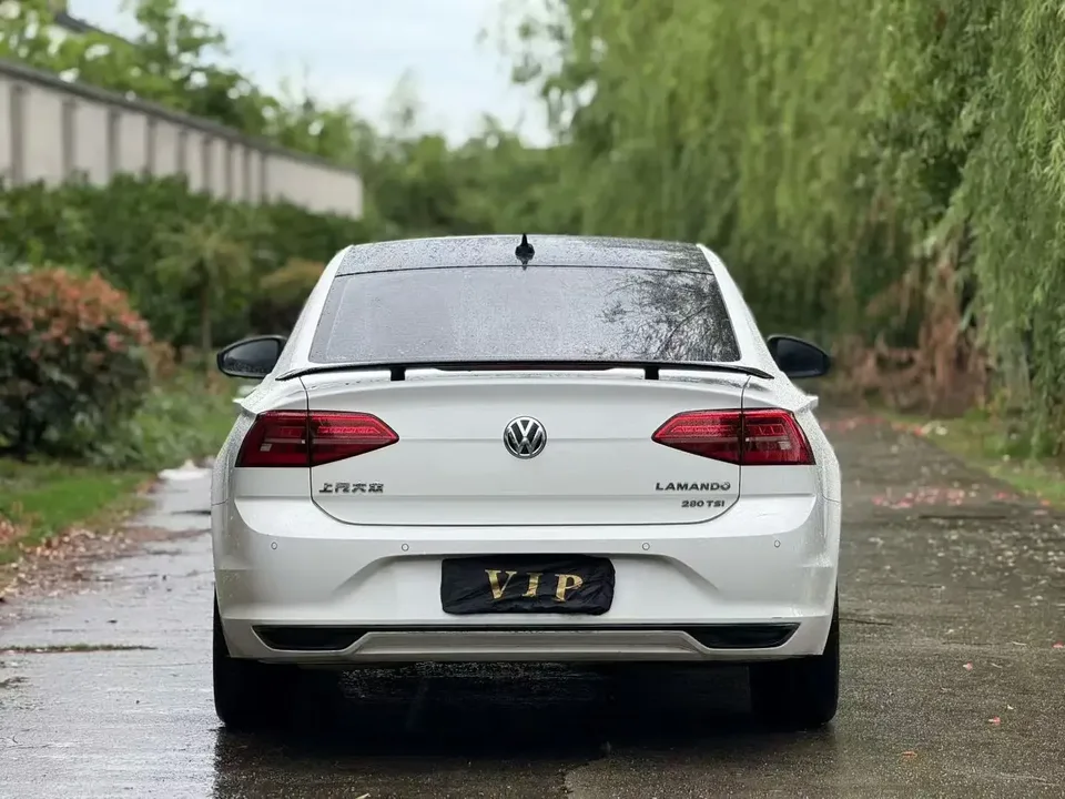 Volkswagen Lamando Lingdu 2021 280TSI DSG Comfort Edition 2022 — thumbnail 2