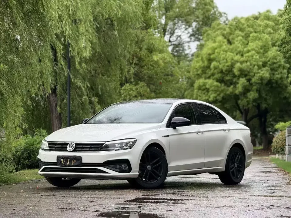 Volkswagen Lamando Lingdu 2021 280TSI DSG Comfort Edition 2022 — photo 1, buy with delivery to Moscow