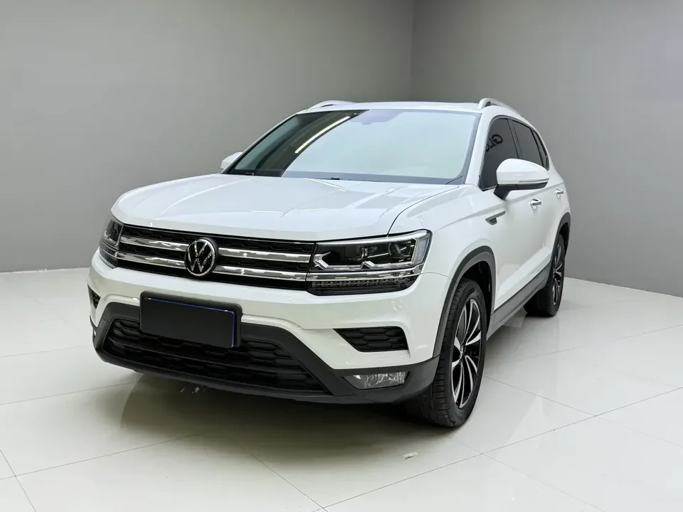 Volkswagen Tharu tuyue 2022 280TSI 2WD Deluxe Edition 2022 — photo 1, buy with delivery to Moscow