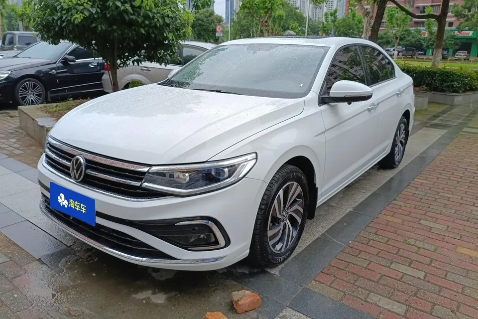 Volkswagen Bora Bora 2023 200TSI DSG Joy Edition 2023 — photo 1, buy with delivery to Moscow