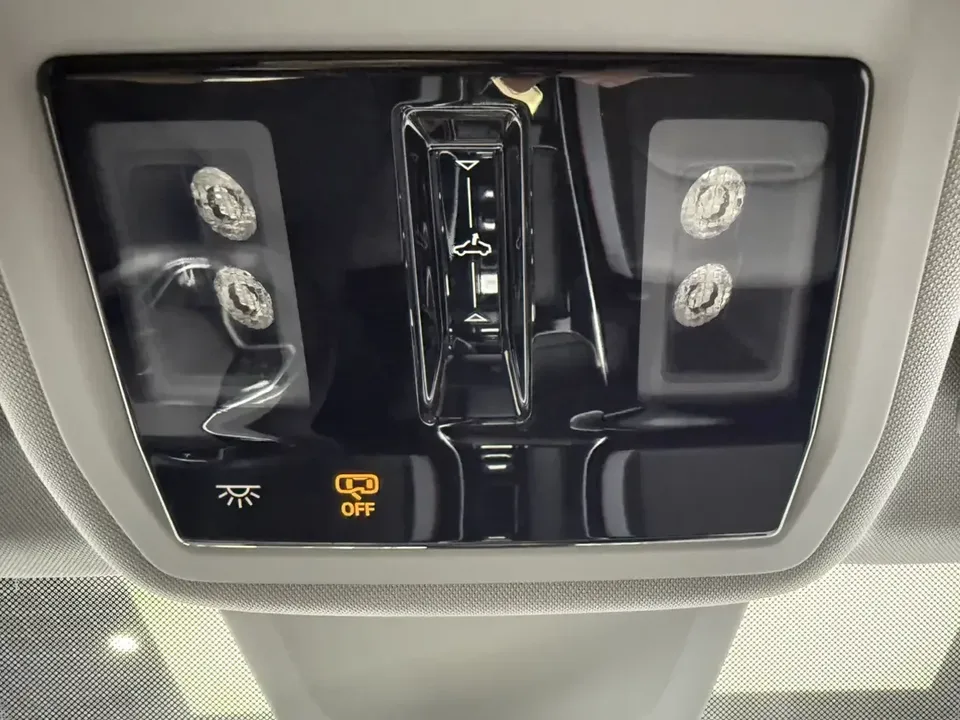 Volkswagen Lamando Lingdu 2022 Lingdu L 280TSI DSG Cool Edition 2023 — thumbnail 4