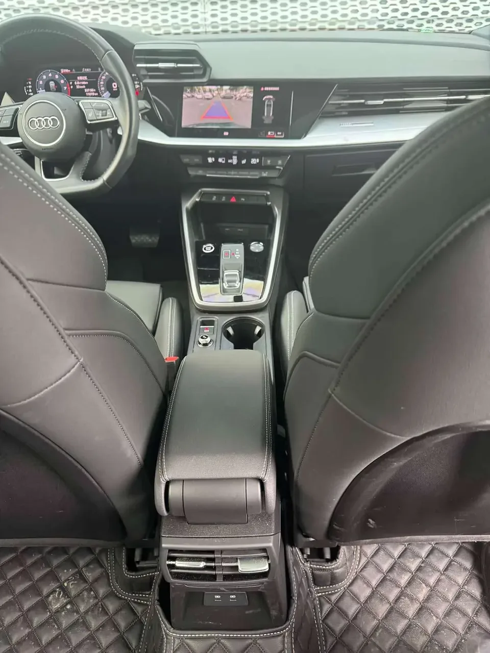 Audi A3 Audi A3 2024 Sportback 35 TFSI Stylish and sporty 2024 — thumbnail 3