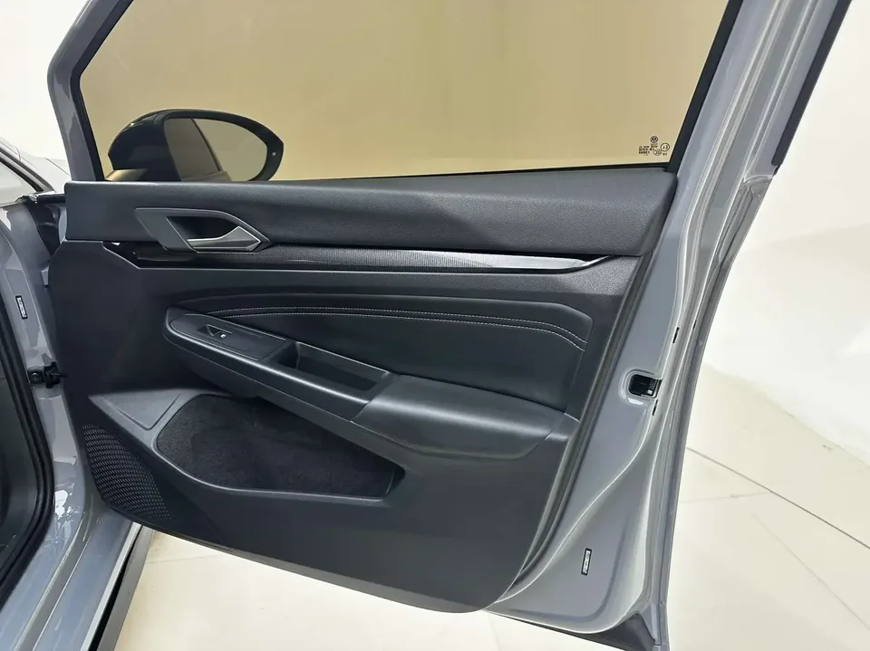 Volkswagen Golf golf 2023 280TSI DSG R-Line Lite 2022 — thumbnail 5