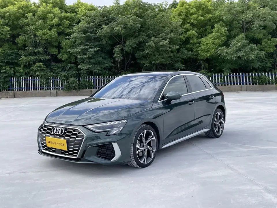 Audi A3 Audi A3 2022 Sportback 35 TFSI Luxury Sports 2022 — photo 1, buy with delivery to Moscow