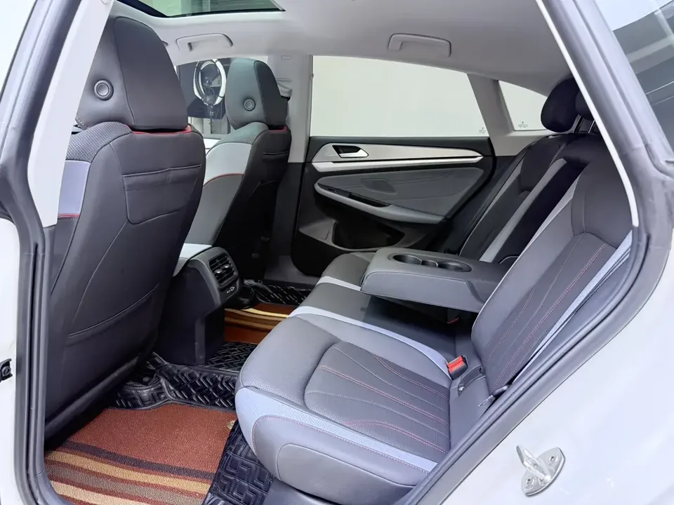 Volkswagen Lamando Lingdu 2022 Lingdu L 280TSI DSG Cool Edition 2022 — thumbnail 4