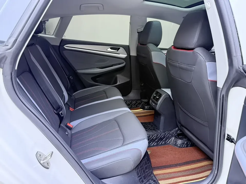 Volkswagen Lamando Lingdu 2022 Lingdu L 280TSI DSG Cool Edition 2022 — thumbnail 5