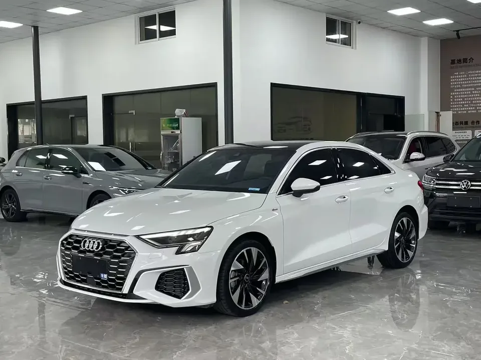 Audi A3 Audi A3 2023 A3L Limousine 35 TFSI facelift: stylish and sporty 2023 — photo 1, buy with delivery to Moscow