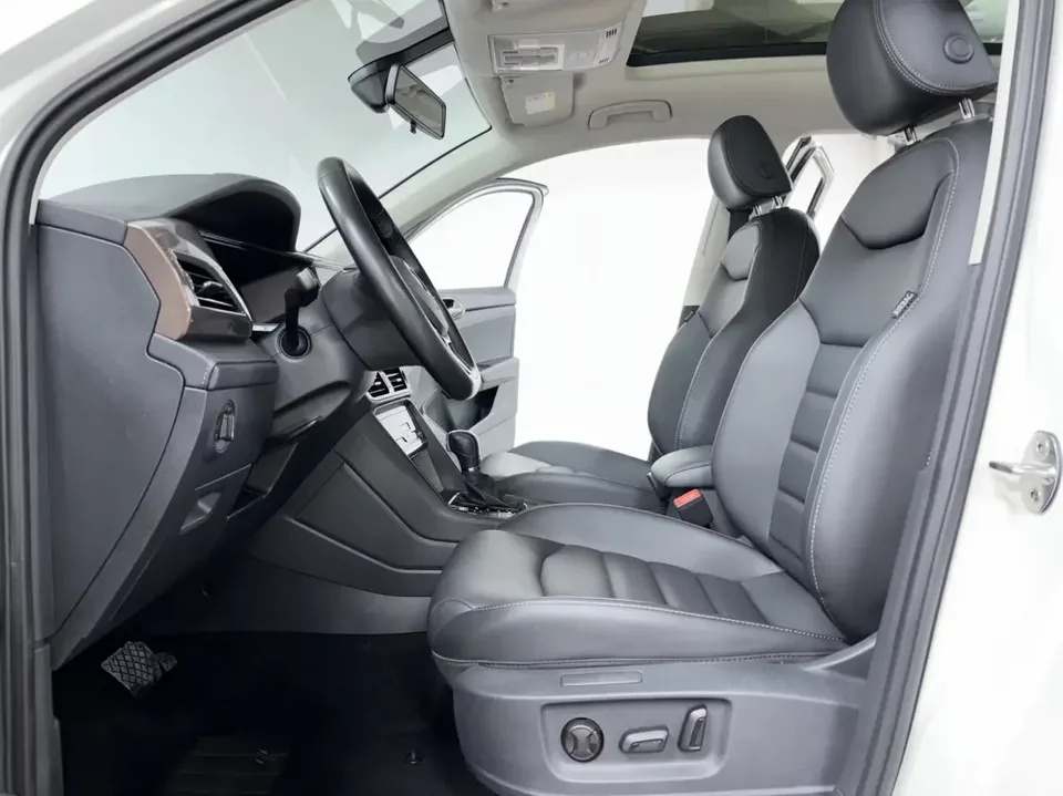 Volkswagen Tharu tuyue 2022 280TSI 2WD Deluxe Edition 2022 — thumbnail 5