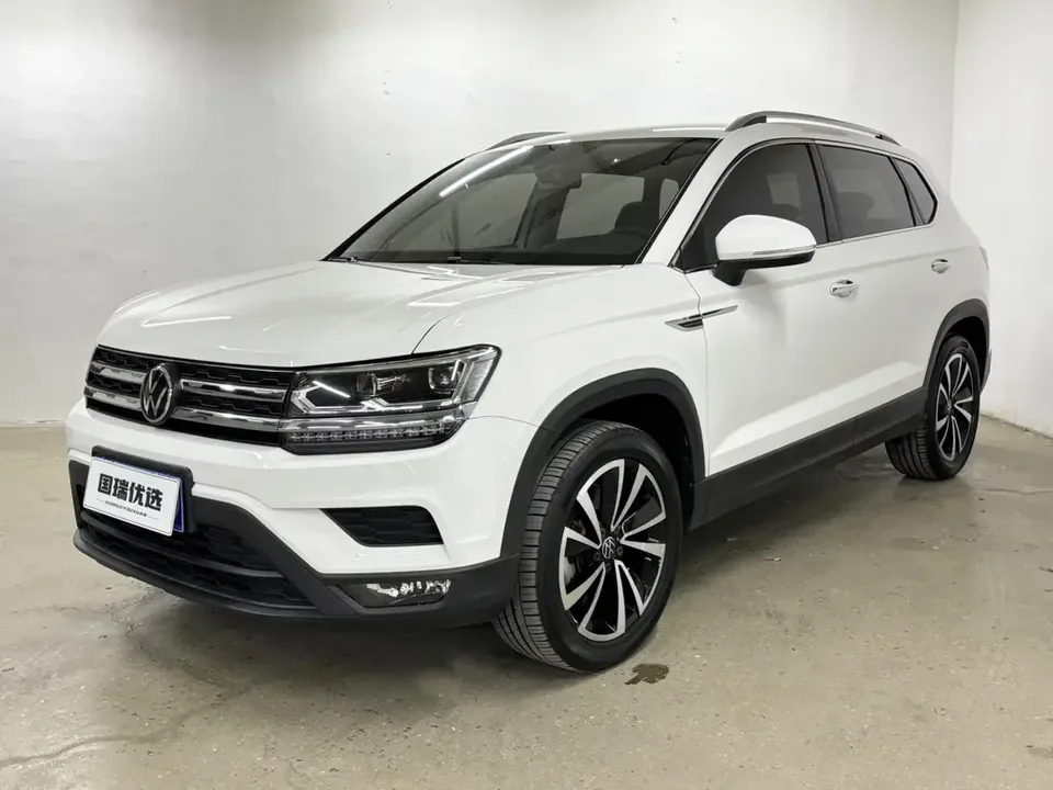 Volkswagen Tharu tuyue 2022 280TSI 2WD Deluxe Edition 2022 — photo 1, buy with delivery to Moscow