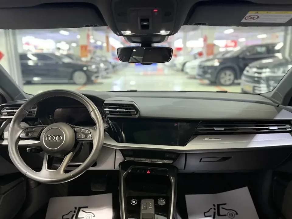 Audi A3 Audi A3 2022 Sportback 35 TFSI Stylish and Elegant 2022 — thumbnail 3