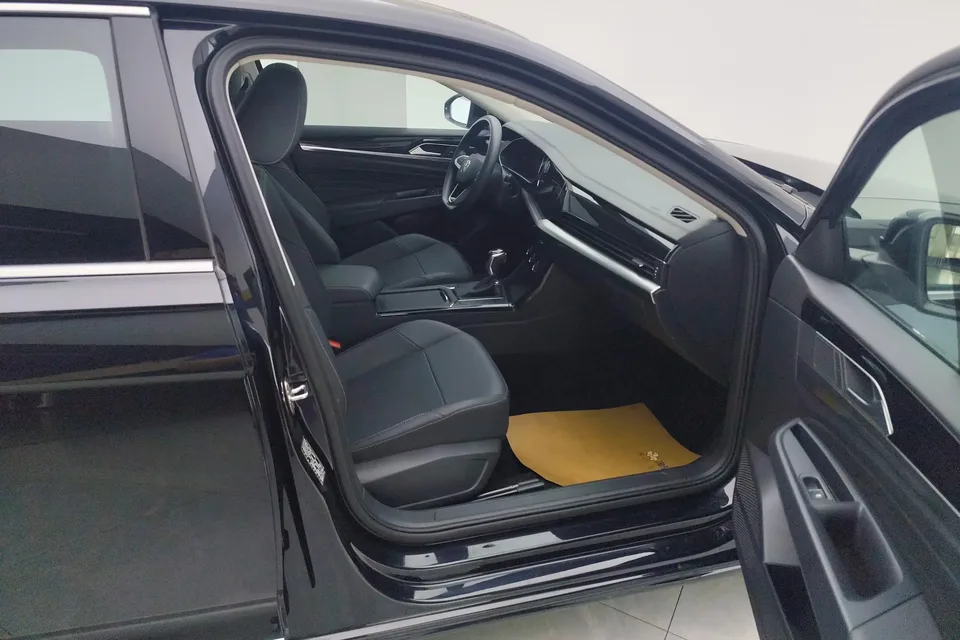Volkswagen Passat Passat 2024 280TSI Business Edition 2025 — thumbnail 3