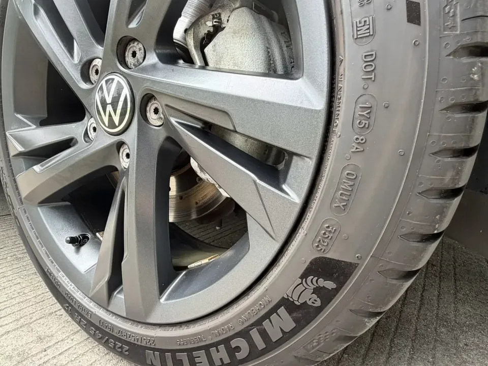 Volkswagen Golf golf 2021 280TSI DSG R-Line 2022 — thumbnail 3