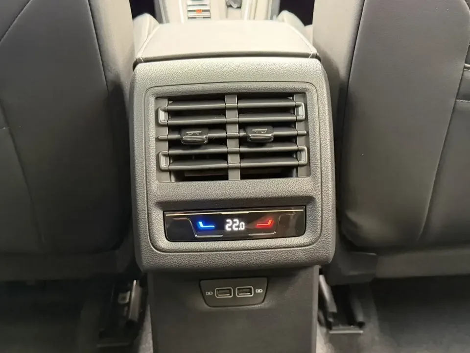 Volkswagen Golf golf 2021 280TSI DSG R-Line 2022 — thumbnail 5