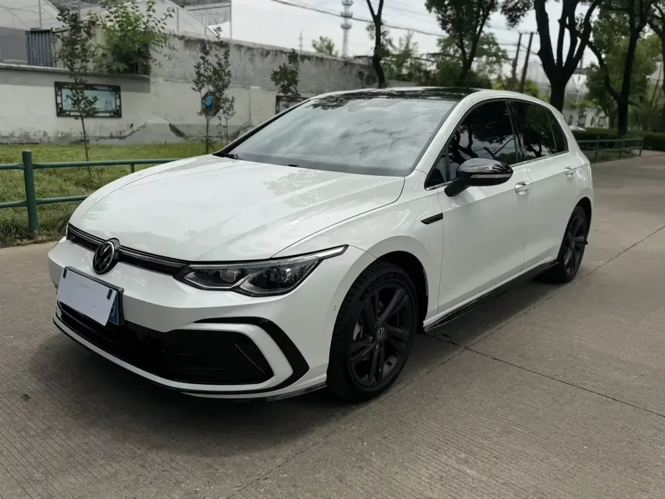 Volkswagen Golf golf 2021 280TSI DSG R-Line 2022 — photo 1, buy with delivery to Moscow