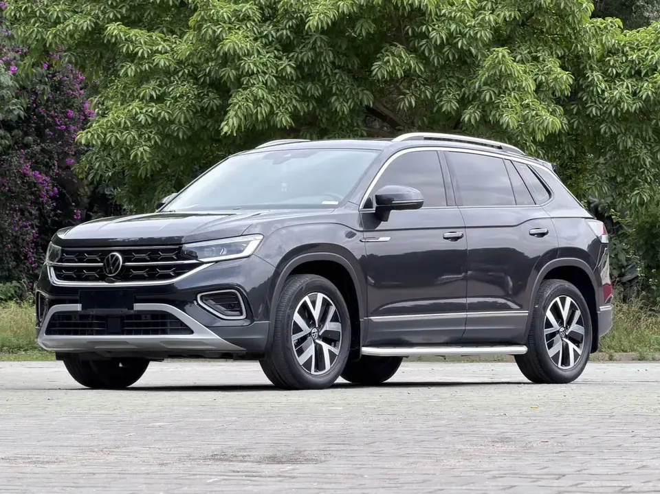 Volkswagen Tayron Tanyue 2023 280TSI 2WD Luxury Plus Advanced Edition 2022 — photo 1, buy with delivery to Moscow