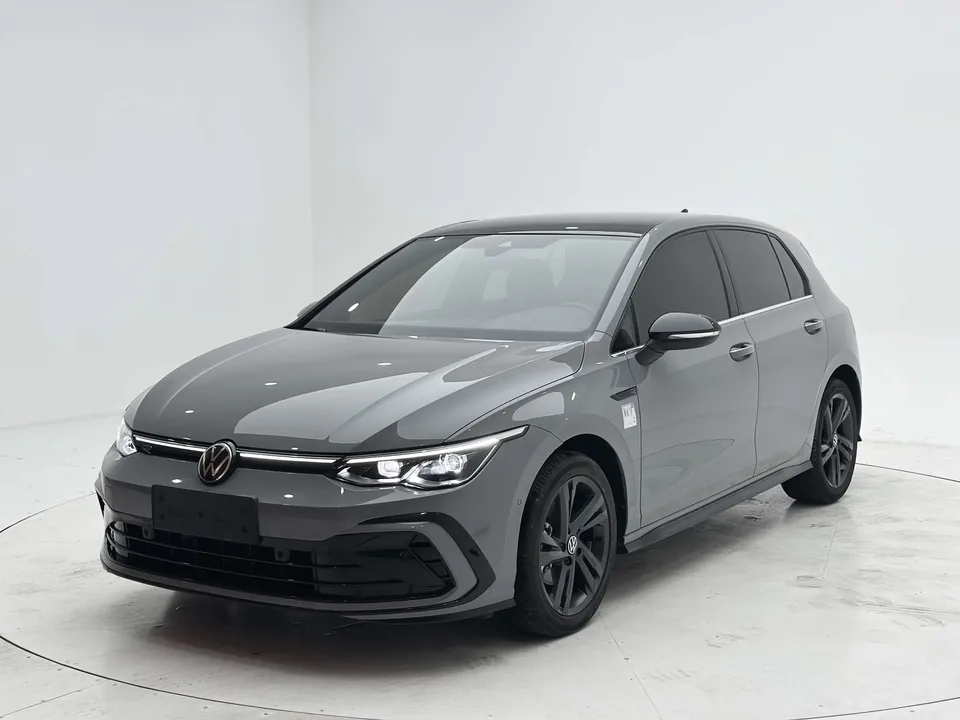 Volkswagen Golf golf 2021 280TSI DSG R-Line 2023 — photo 1, buy with delivery to Moscow