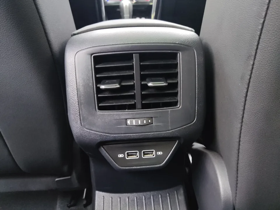 Volkswagen T-Roc TANG 2022 280TSI DSG 2WD Comfort PLUS 2022 — thumbnail 3