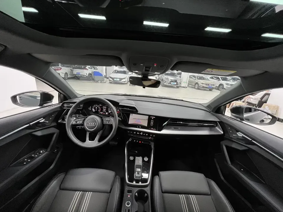 Audi A3 Audi A3 2022 Sportback 35 TFSI Stylish and sporty 2022 — thumbnail 4