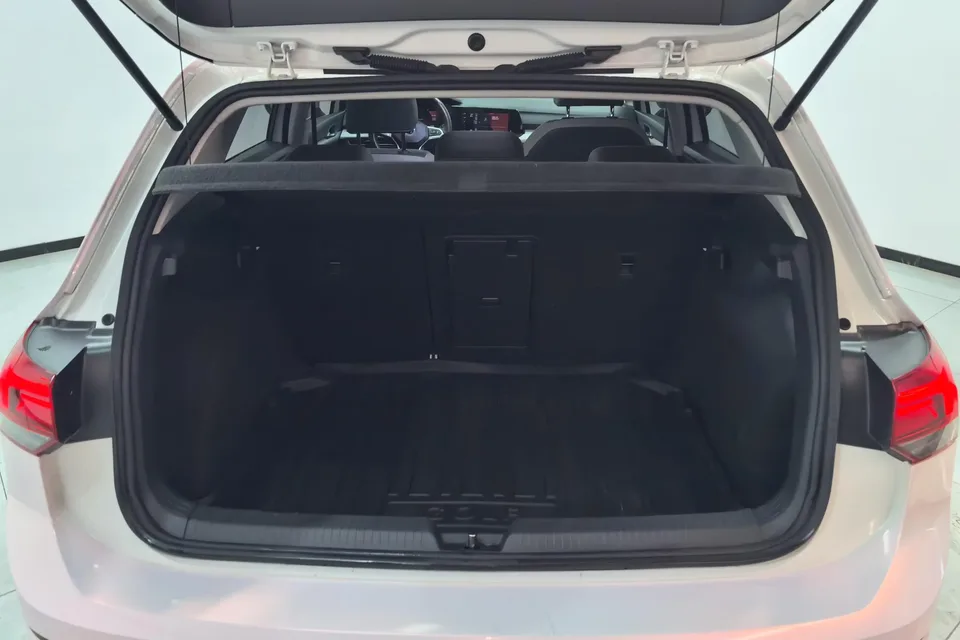 Volkswagen Golf golf 2023 200TSI DSG Pro facelift 2023 — thumbnail 5