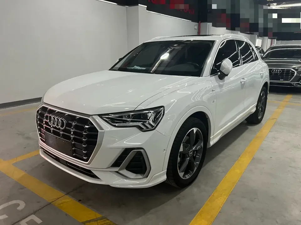 Audi Q3 Audi Q3 2022 35 TFSI Stylish Dynamic 2022 — photo 1, buy with delivery to Moscow