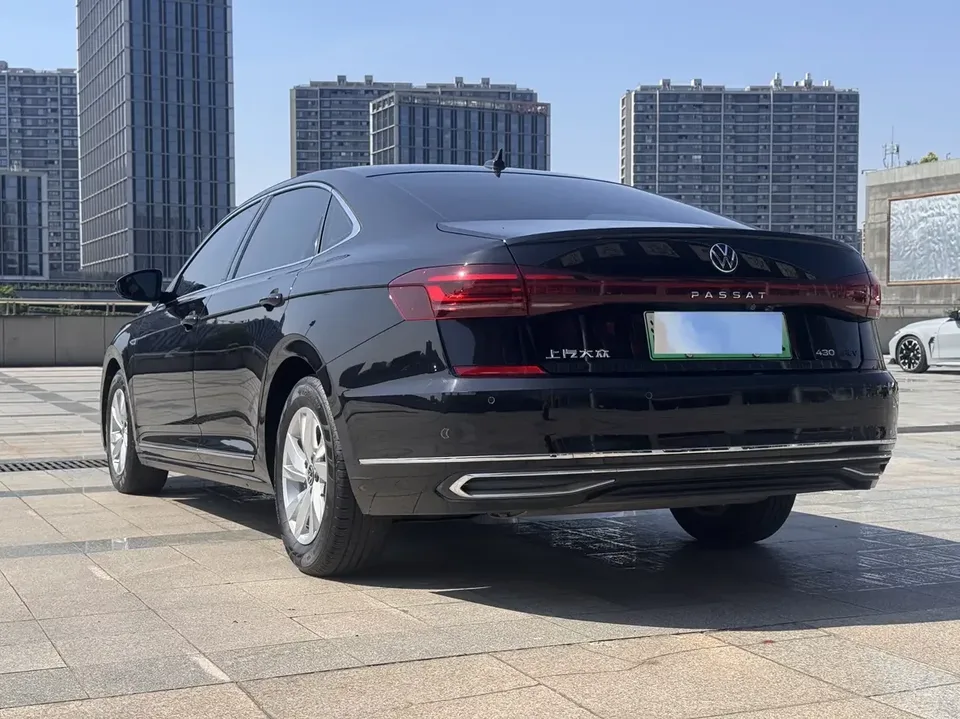 Volkswagen Passat PHEV Passat PHEV 2023 430PHEV Hybrid Elite Edition 2023 — thumbnail 2