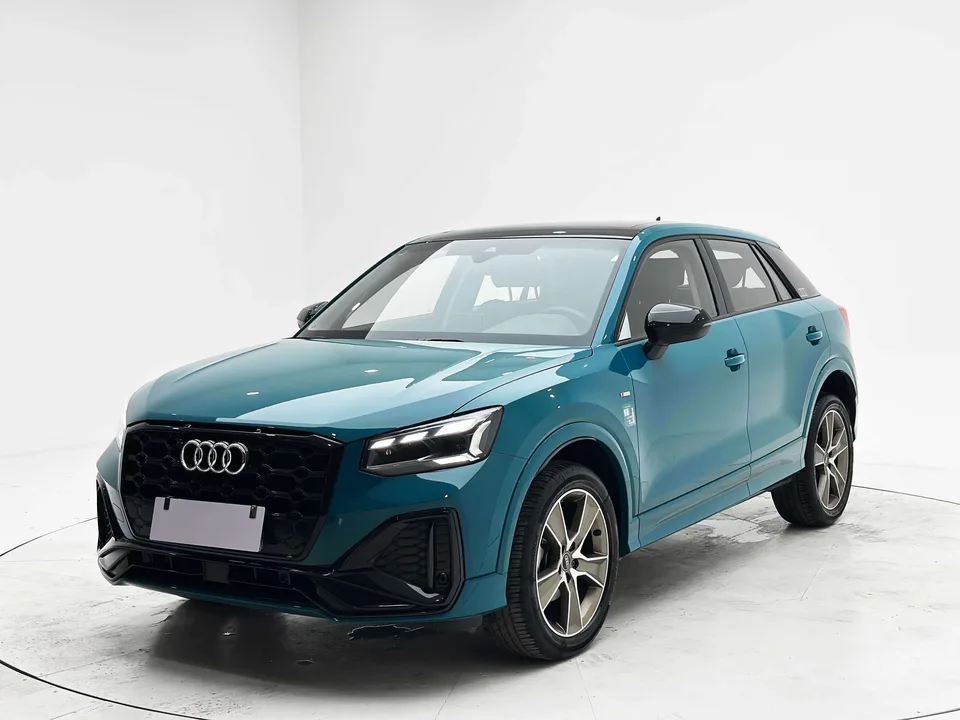 Audi Q2L Audi Q2L 2022 35 TFSI Stylish Dynamic 2023 — photo 1, buy with delivery to Moscow