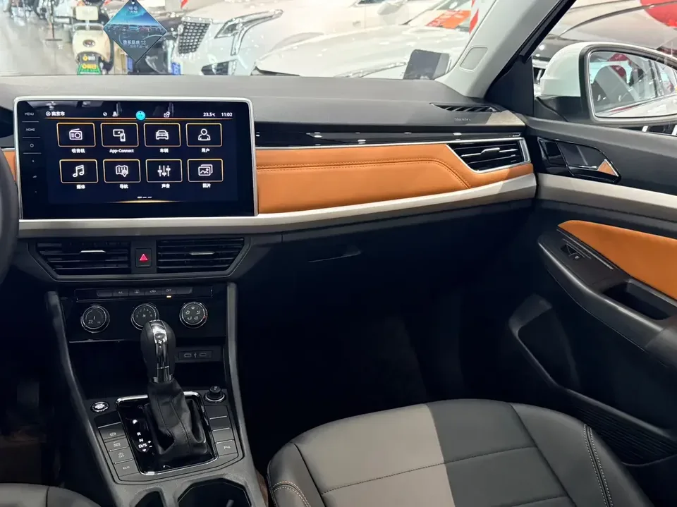 Volkswagen Bora Bora 2024 280TSI DSG Comfort Edition 2024 — thumbnail 2