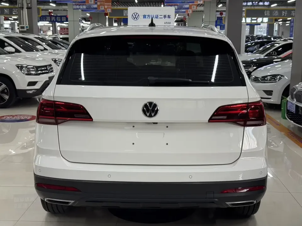 Volkswagen Tharu tuyue 2022 280TSI 2WD Deluxe Edition 2022 — thumbnail 2